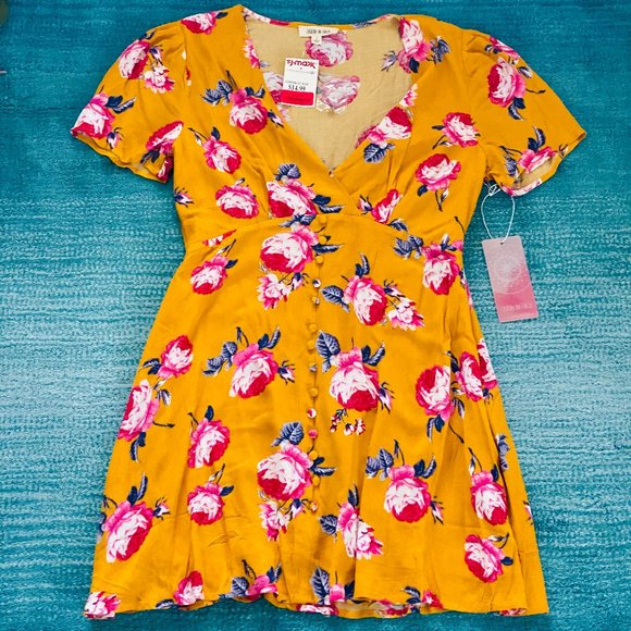 Fashion On Earth Dresses Fashion On Earth Mustard Floral Vneck